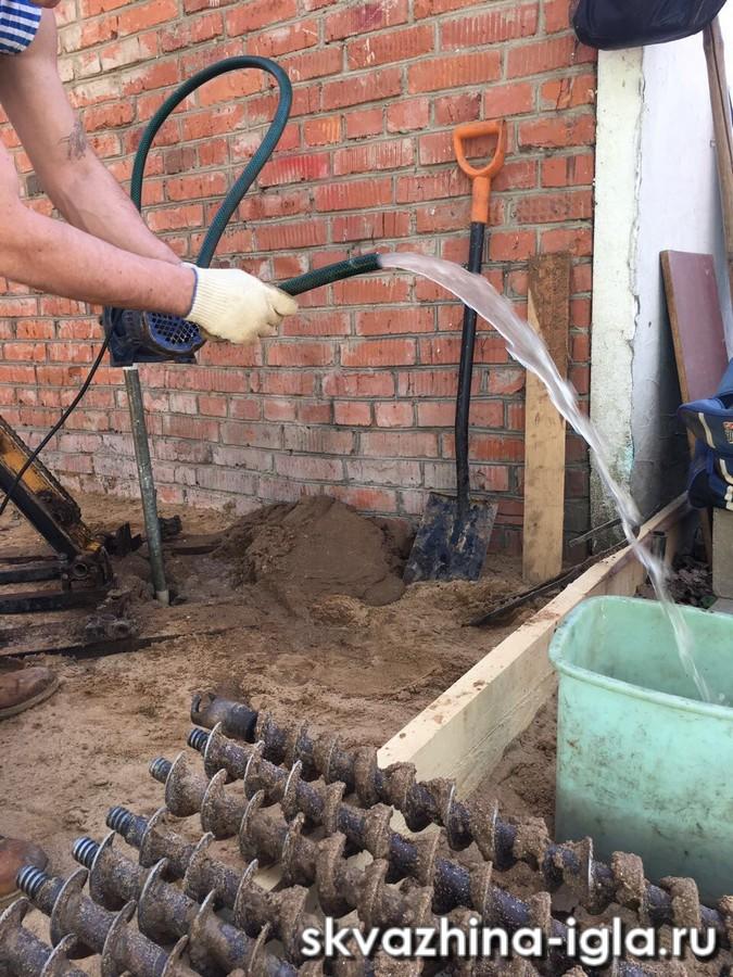Бурение абиссинской скважины на 12,5 м в поселке Кратово (Раменский район)